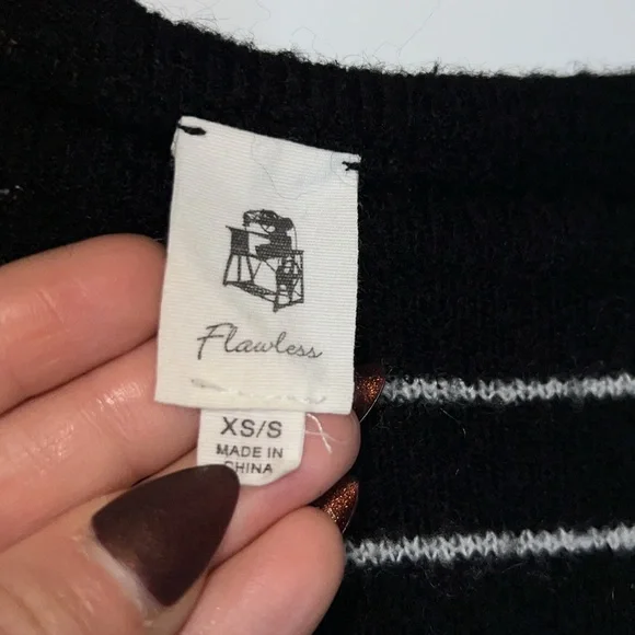 VICI Unwritten Striped Knit Sweater XS/S - Picture 4 of 4